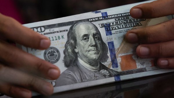 العملات الآسيوية تتحرك في نطاقات ضيقة والدولار يستقر مع ترقب مسار الفائدة الأمريكية