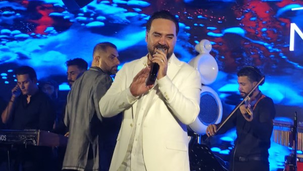 وائل جسار يحيي حفلا غنائيا في القاهرة ويتمنى الشفاء العاجل لفضل شاكر