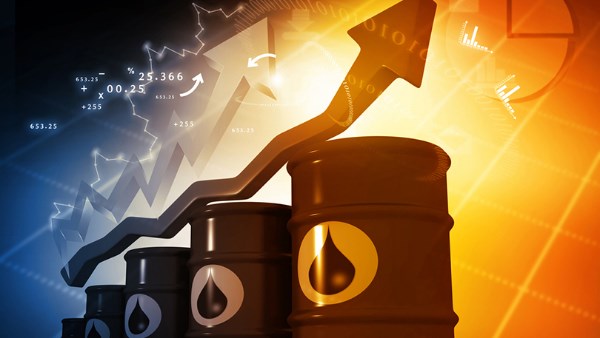 أسعار النفط ترتفع أكثر من 1 بالمئة عالميا مع ترقب تطورات مضيق هرمز