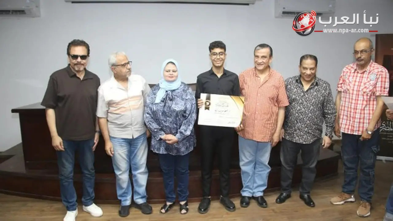 المهرجان القومي للمسرح يختتم ورشة الإخراج للمخرج نادر صلاح الدين ويسلم المتدربين شهادات المشاركة