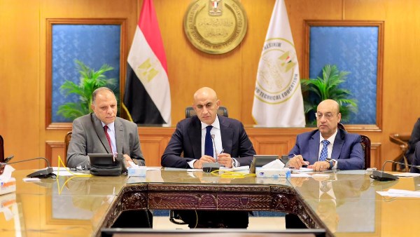 وزارة التربية تنفي تداول امتحان العربي قبل توزيعه في لجان الثانوية العامة 2026
