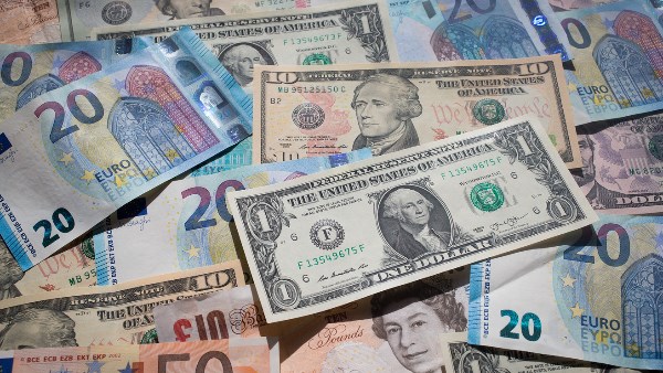 أسعار العملات الأجنبية والعربية