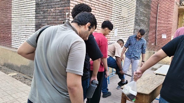 بدء تفتيش طلاب الثانوية العامة 2026 بالعصا الإلكترونية اعتبارًا من الثامنة والربع صباحًا