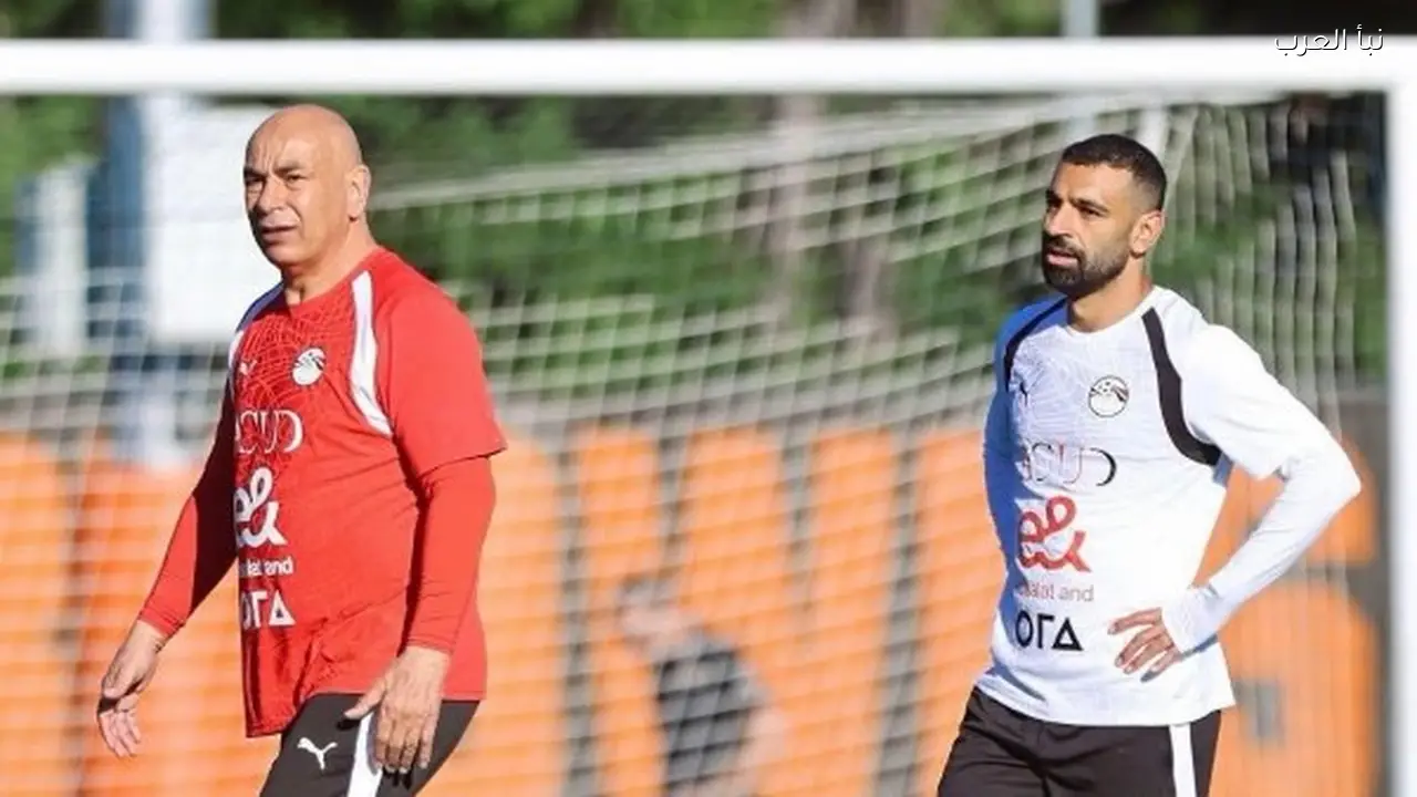 حسام حسن ينشر صورة مع محمد صلاح من معسكر المنتخب قبل ودية البرازيل