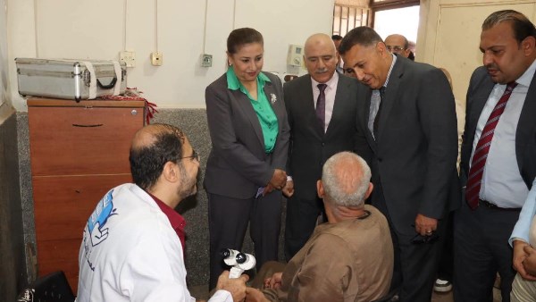 مدبولي يشيد بدعم مؤسسات المجتمع المدني لقافلة طبية مجانية في القليوبية
