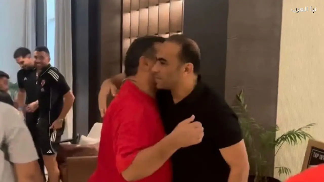 عموتة يناقش مع عبد الحفيظ ووائل جمعة ملف المهاجم الأجنبي في الأهلي