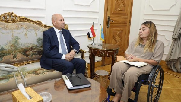 محافظ القاهرة يبحث مع المجلس القومي للأشخاص ذوي الإعاقة تعزيز التعاون وتطبيق معايير الإتاحة