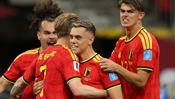 زينو ديباست يحذر بلجيكا من صعوبة مواجهة السنغال قبل كأس العالم