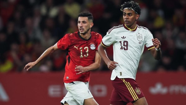 مهيب عبد الهادي يعلن اقتراب غياب أحمد فتوح عن مواجهة أستراليا وكريم حافظ يدخل حسابات الجهاز الفني