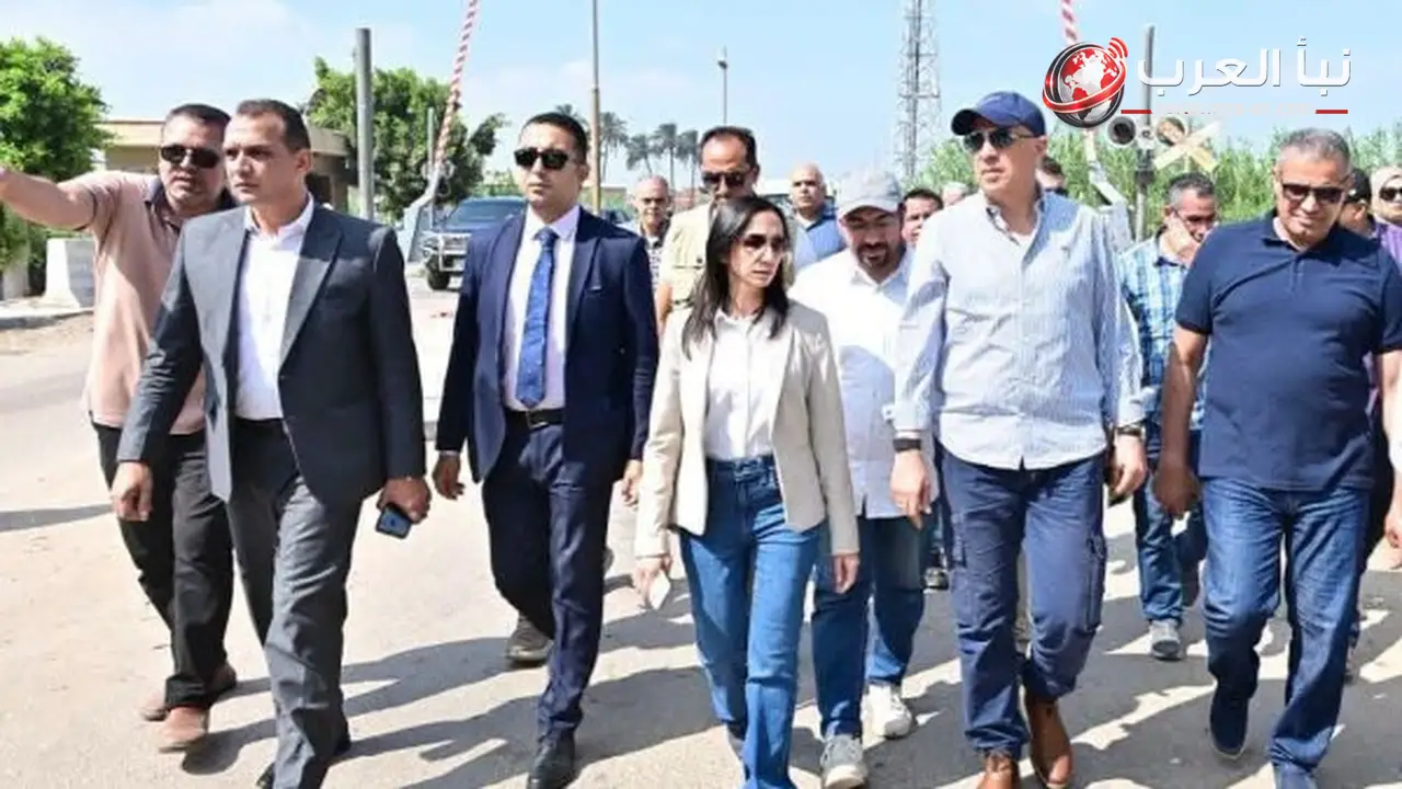 وزير الري يوجه بخطة زمنية لنقل نواتج تطهير ترعة الهجارسة وتكريك تاريخية في البحيرة خلال عام