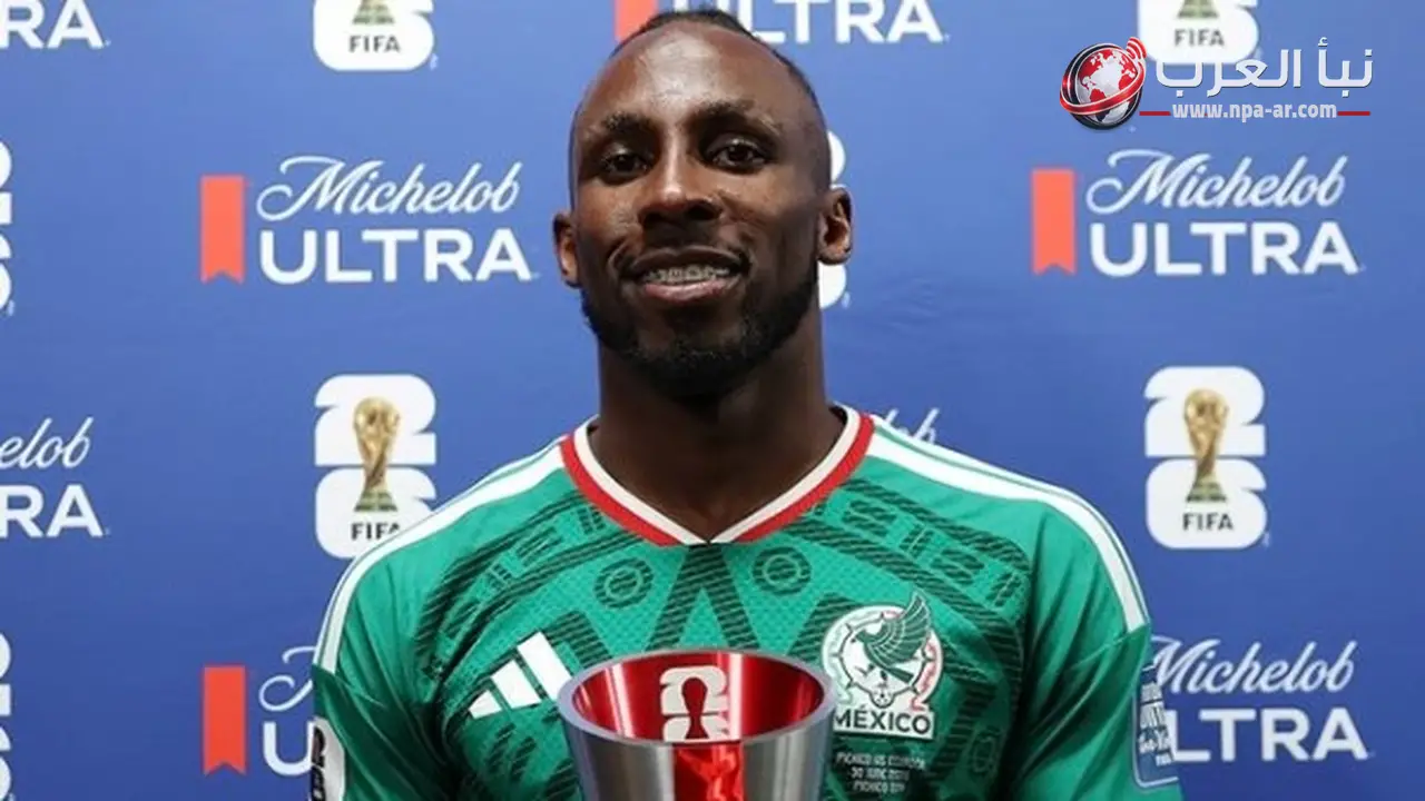 خوليان كينيونيس يفوز بجائزة أفضل لاعب في مباراة المكسيك والإكوادور بالمونديال