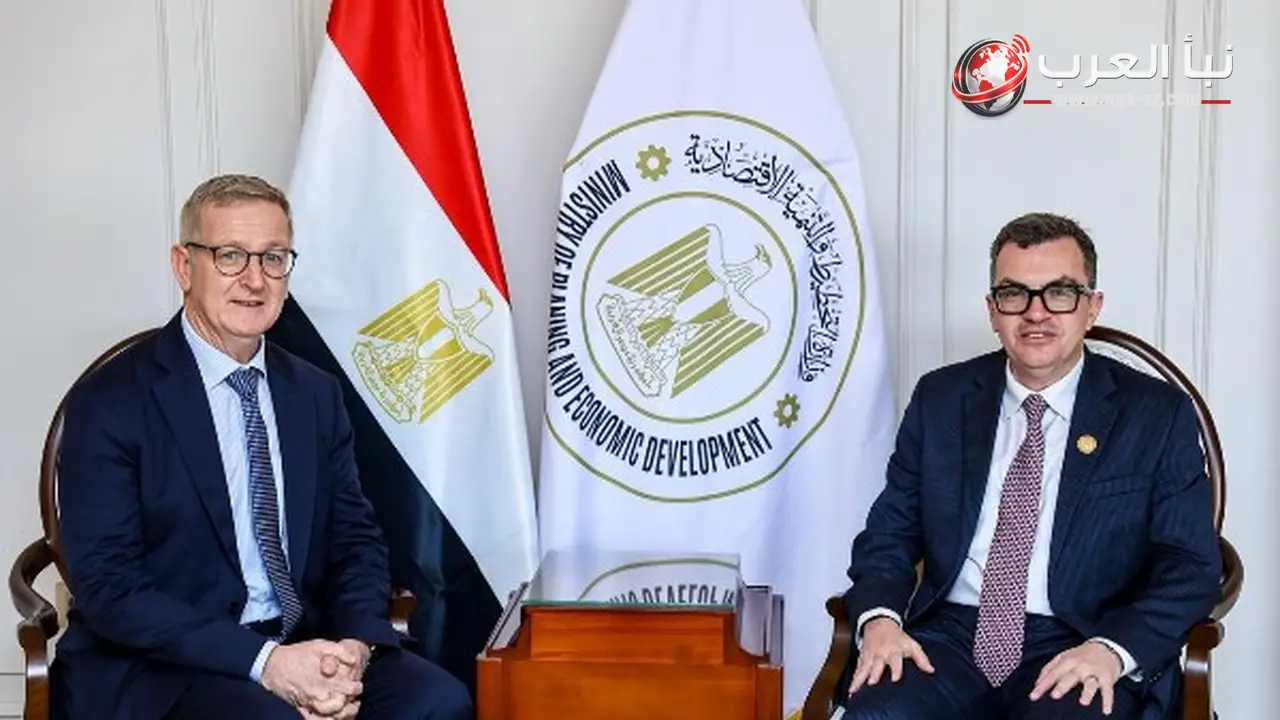 وزير التخطيط يبحث مع سفير أيرلندا سبل تعزيز التعاون في الاقتصاد الأخضر والتكنولوجيا
