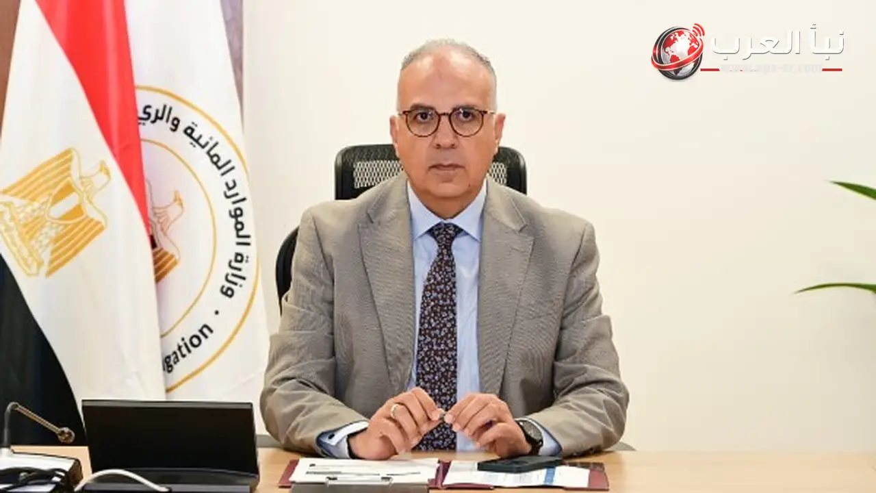 وزير الري يراجع موقف إنشاء وتطوير منظومة صاولات لحجز ورد النيل والمخلفات العائمة